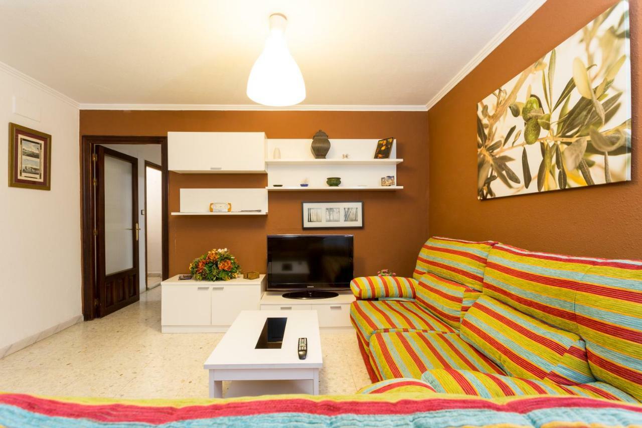 Ferienwohnung Holi-Rent Albareda Sevilla Exterior foto