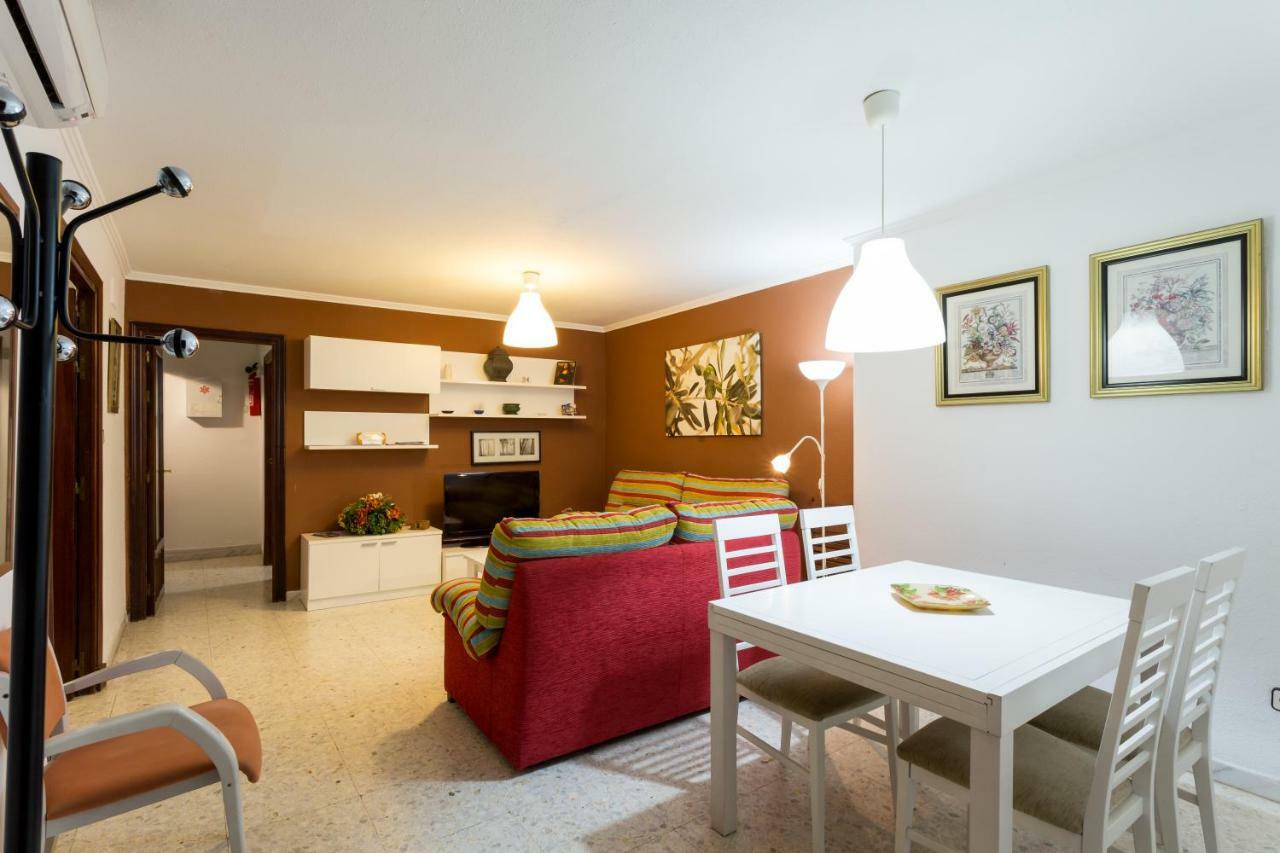 Ferienwohnung Holi-Rent Albareda Sevilla Exterior foto