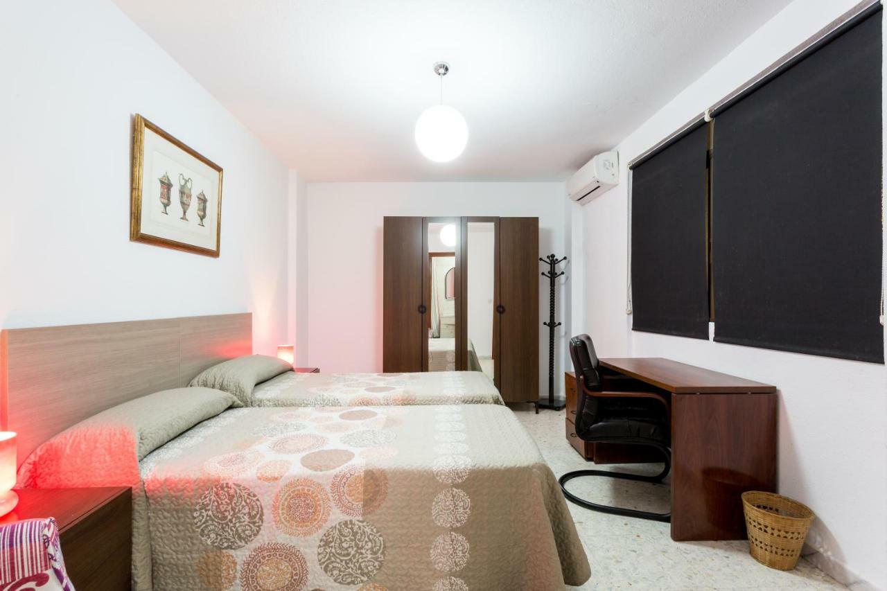 Ferienwohnung Holi-Rent Albareda Sevilla Exterior foto